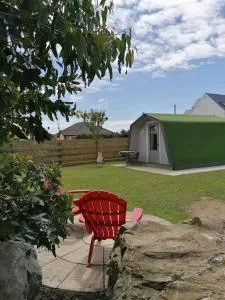 Teach Beag - Hilltown