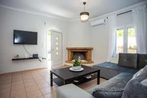 Erasmia's house - Menegáta