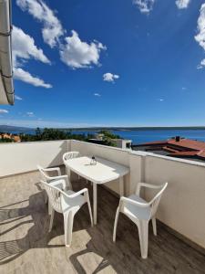 Apartment Maslenica Seaview