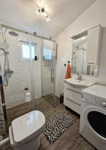 Apartment Maslenica Seaview