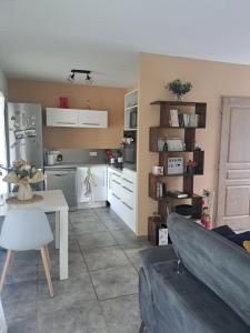 Appartements Jolie petite maison tout proche d avignon : Appartement 1 Chambre