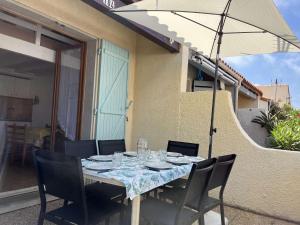 Maison cabine mezzanine 6 couchages PORT LEUCATE NATURISME PL070-104