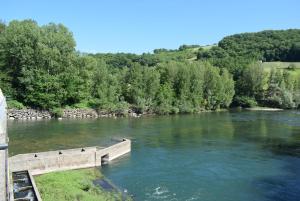 Chalets Chalet climatise en bordure de riviere mansardee : photos des chambres