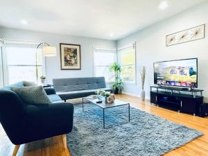 804- SanMateo Comfortable 2BR Home WiFI and free Parking
