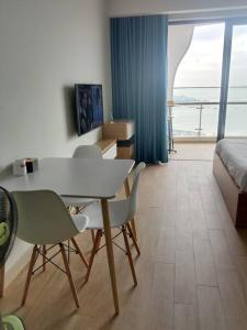 Căn hộ view Hạ Long Bay Việt Nam