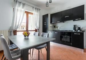 Coastal Serenity - 300mt from the Sea - Netflix