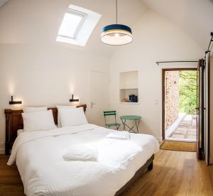 B&B / Chambres d'hotes Moulin de Retord, cote etang - Chambres d-hotes : photos des chambres
