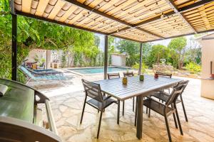 Maisons de vacances MAISON DE MAITRE 230M² EN PLEIN COEUR DU VILLAGE : photos des chambres