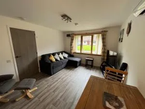 The Wee Hoose near Loch Ness, private garden, private parking - 史宾桥