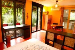 Studio Orange Oasis - 洛代夫