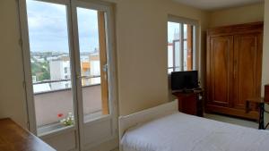 Appartement 3P Centre Bourg La Reine face à la Gare REB B - Paris à 10mn