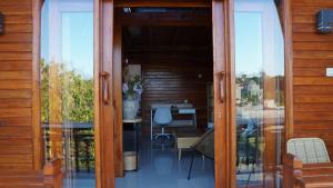Murna House 1, Rooftop Balinese wooden house 360 sunrise to sunset view
