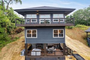 Smokies Treehouse