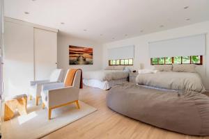 Stunning OASIS house, garden pool BEST AREA 600m2