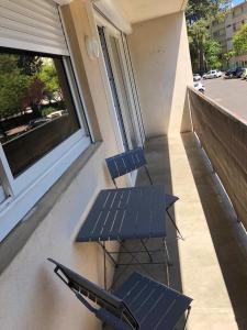 Chambre avec salle deau privée dans appartement partagé 200 m du tram