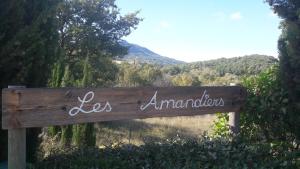 Villas Les Amandiers Bugarach gite en belle nature : photos des chambres