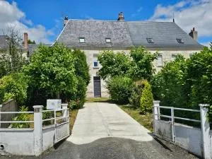 La Maison du Bourg Joly - 布尔格伊