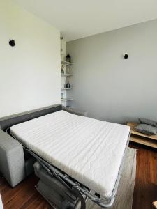Appartements Logement 4 pers - Coeur de ville - calme - boite a cle arrivee autonome a partir de 16h00 depart 11h00 : photos des chambres