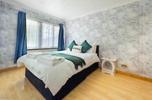 Morden holiday