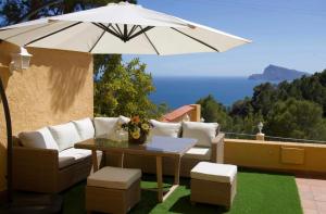 Villa Macondo, Stunning Oceanview in Altea Hills