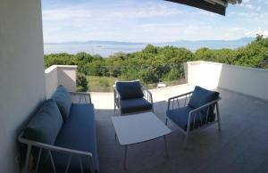 Luxury Seaview Apartment with private pool