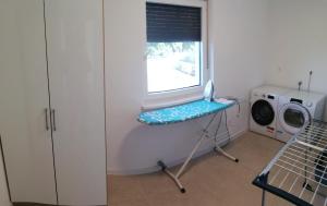 Luxury Seaview Apartment with private pool 