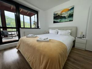 Best View Penthouse - Terrace - 2 Bathrooms - Free Parking