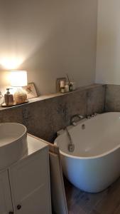 Svečių namelis KNYGŲ NAMAS