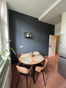 Mintara Komfort Apartment mit Grill -Terrasse, Sky und Parkplatz