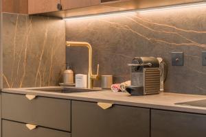 Astoria Haussmannien - Appartement de caractère