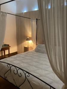Maisons d'hotes Les Croque-Notes, chambres et table d'hotes : photos des chambres