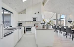 Lovely Home In Væggerløse With Sauna