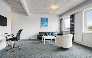 11 Bedroom Gorgeous Home In Hurup Thy