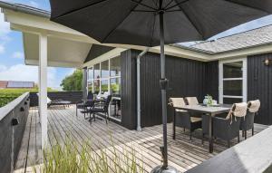 Beautiful Home In Hejls With Wifi