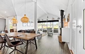 Beautiful Home In Hejls With Wifi