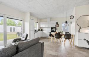 3 Bedroom Gorgeous Home In Ringkøbing