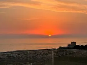 Sunset Studios - Aguçadoura