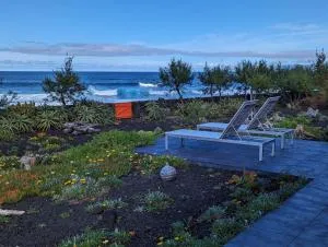 Casa Baleia Laranja Ocean-Front - Cais do Mourato