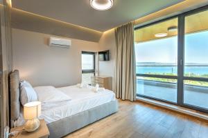 VIP apartment sea view