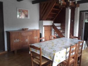 Maisons de vacances Maison avec piscine : photos des chambres