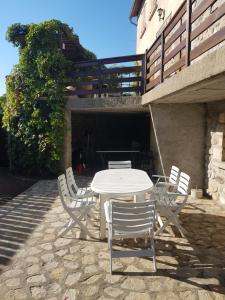 Maisons de vacances Maison avec piscine : photos des chambres
