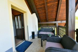 Apartment & Rooms Luketic