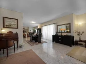 Luxury Maisonette with Balcony in Palaio Faliro - Athens - Palaión Fáliron