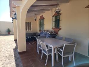 Traumhaus für 6 Personen mit spektakulärem privaten Pool und schönem Ausblick in die Natur