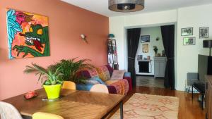 Sejours chez l'habitant Chambre dans appartement agreable et calme a 15 mn du Centre Ville : photos des chambres
