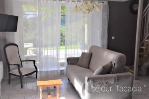 Maisons de vacances Ardeche, Gites la cote des Buis, avec piscine interieure, Jacuzzi, vallee du Doux : photos des chambres