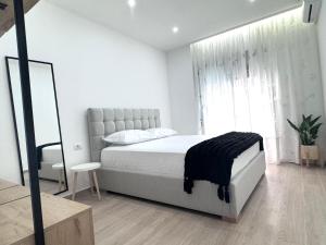 Sunset Hill Apartments