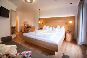 Sun room room in Natur- & Wanderhotel Tuxertal