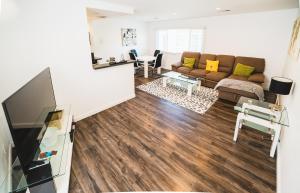 Chic 1-Bedroom with Dinning area in Central Location Close to Downtown with Free Parking - Appartamenti, Los Angeles
