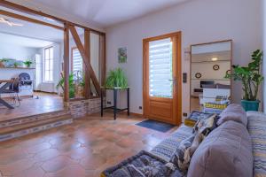 La joie de vivre: logement entier, parking privé